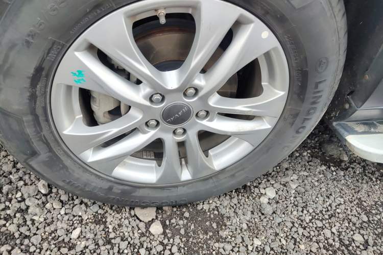 Used Haval H6 2015 Revised Version Sport Edition 1.5T Manual Transmission Two-Wheel Drive Elite Grade
