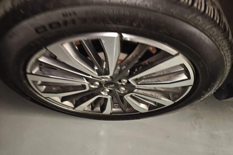 Used Ford Edge 2021 PLUS EcoBoost 245 Two-Wheel-Drive Titanium 7-Seater
