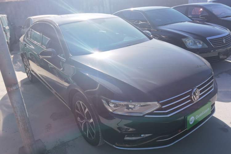 Used Volkswagen Magotan 2020 330TSI DSG Leading Model
