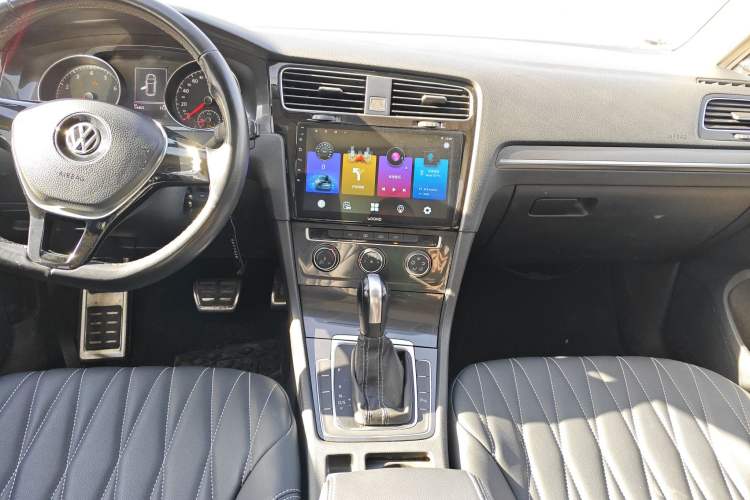 Used Volkswagen Golf 2017 230TSI Automatic Comfort Edition – Celebrating Milestone of One Million Units
