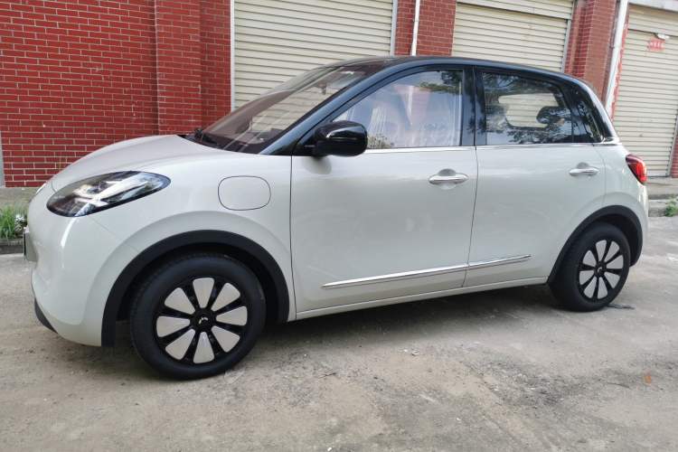 Used Wuling Bingo 2024 333 km Enjoyment Version
