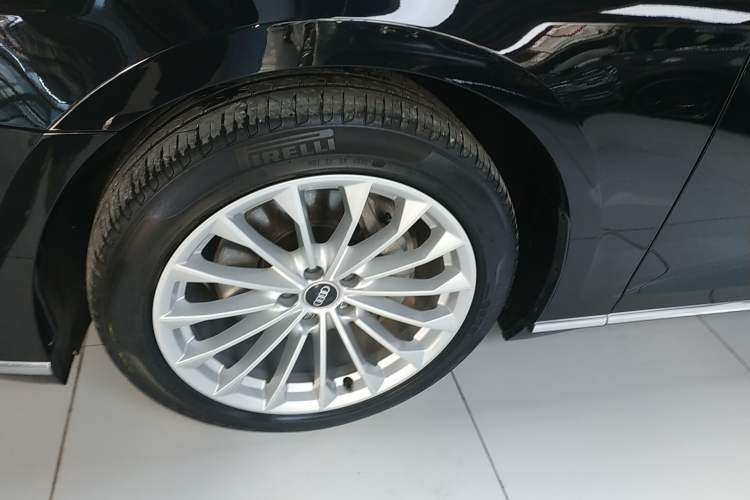 Used Audi A8 2022 A8L 50 TFSI quattro Comfort Edition Collector's Model
