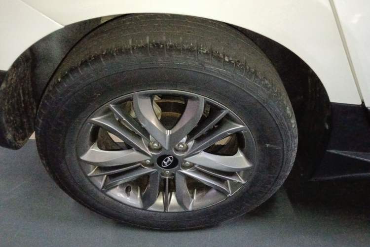 Used Hyundai ix35 2015 2.0L Automatic 2WD Smart Version China V Standard