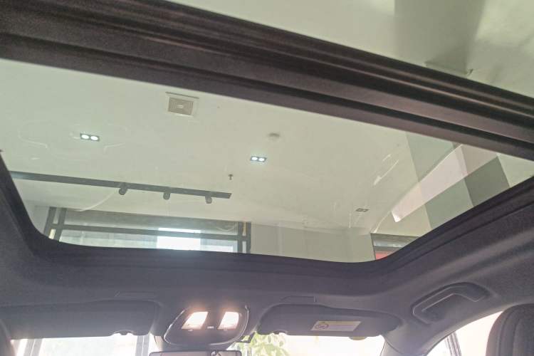 Used Volvo XC60 New Energy 2025 Plug-in Hybrid Long-Range All-Wheel Drive Smart Luxury Edition