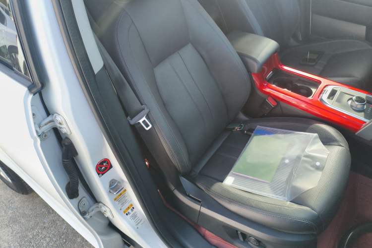 Used Land Rover Discovery Sport 2016 2.0T SE
