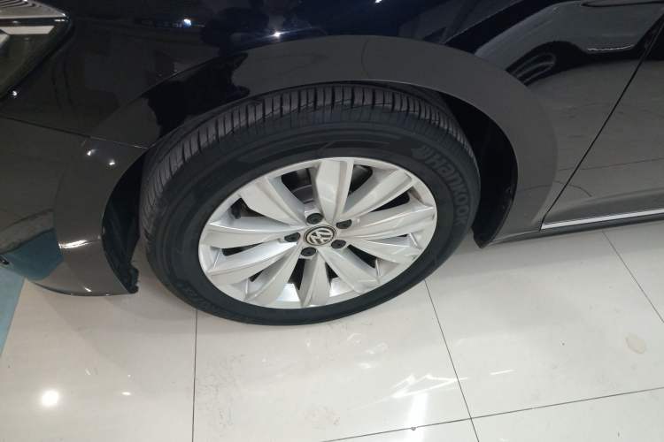 Used Volkswagen Passat 2020 330TSI Elite Edition China VI
