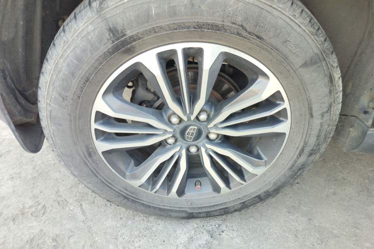 Used Geely Auto Vision X6 2016 1.3T CVT Luxury Model
