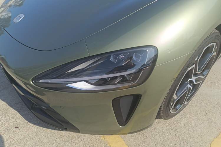 Used  SU7 2024 Rear-Drive Ultra-Long Range Advanced Pro-Level Intelligent Driving Version
