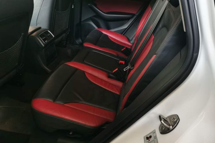 Used Audi Q5 2018 Collector's Edition 40 TFSI Technology Model