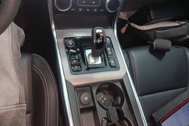 Used Jaguar XEL 2020 2.0T 200PS R-DYNAMIC Youth Sports Edition
