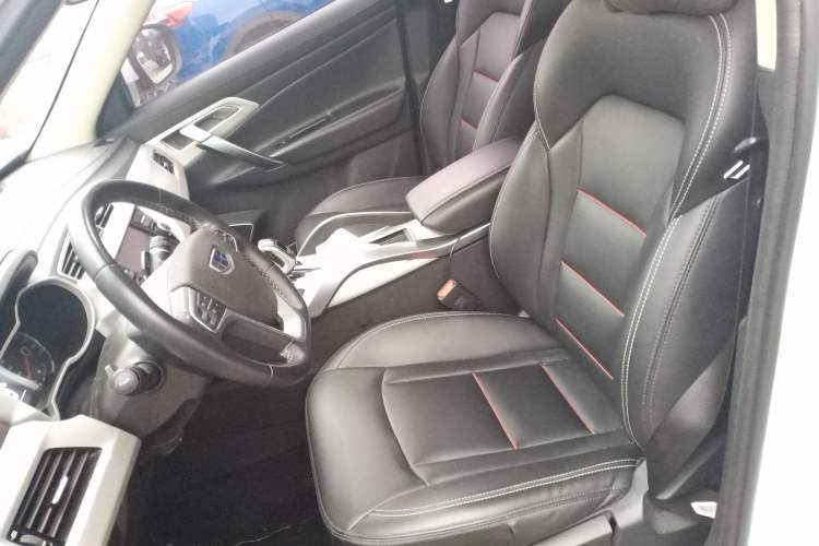 Used Geely Auto Emgrand X7 Sport 2020 1.8TD DCT Two-Wheel Drive Zhiya Model
