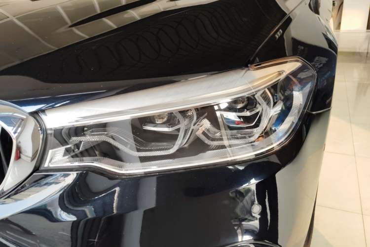 Used BMW 5 Series 2018 525Li M Sport Package
