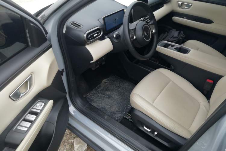 Used Wuling Bingo PLUS 2024 510 km Flagship Edition Four-Seater Version