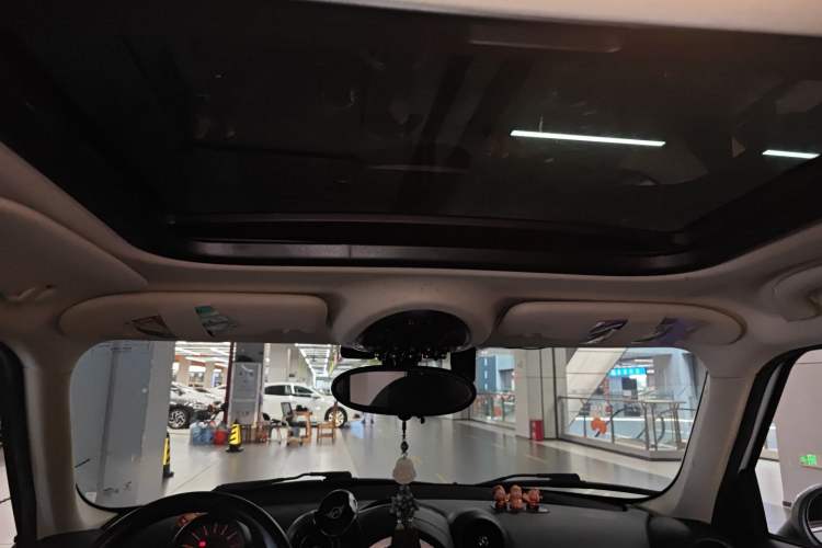 Used  Countryman 2014 1.6L COOPER Fun
