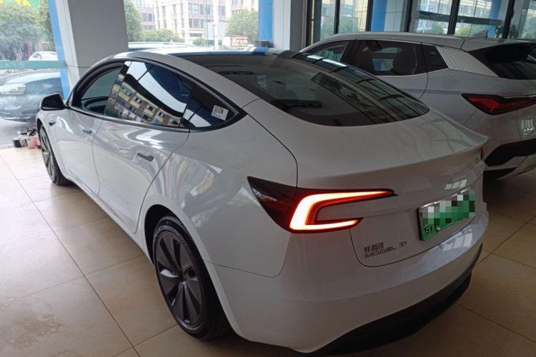 Used Tesla Model 3 2023 Long-Range All-Wheel-Drive Version
