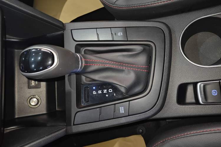 Used Hyundai Elantra 2020 1.4T Dual-Clutch Xuan Dong · Dynamic Version
