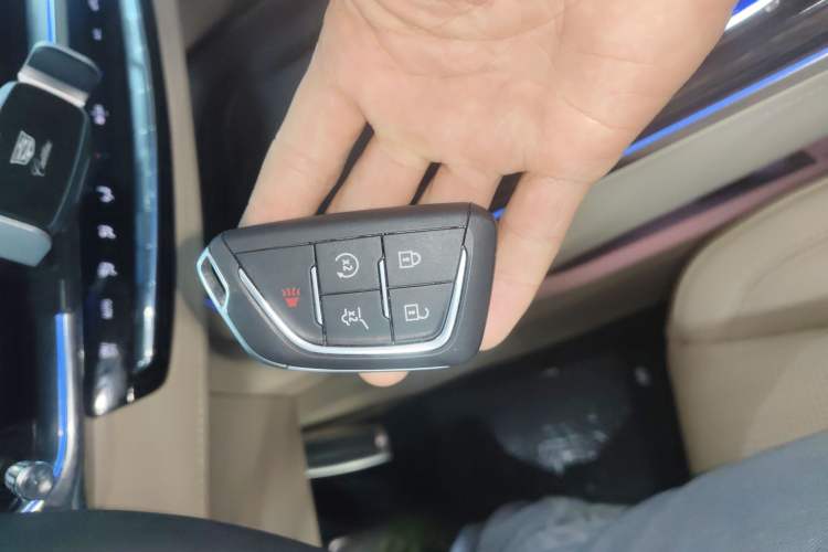 Used Cadillac XT5 2025 2.0T Prestige Version