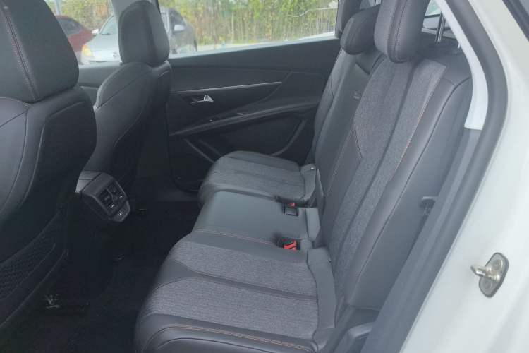 Used Peugeot 5008 2017 380THP 5-Seater Elite Edition
