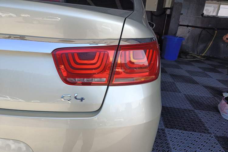 Used Citroen C4 Sega 2016 1.2THP Automatic Luxury Model
