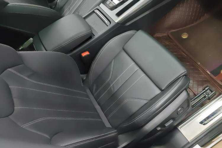 Used Audi Q5L Sportback 2021 40 TFSI Fashion Model
