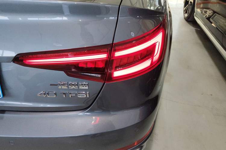 Used Audi A4L 2019 40 TFSI Fashion Version China V
