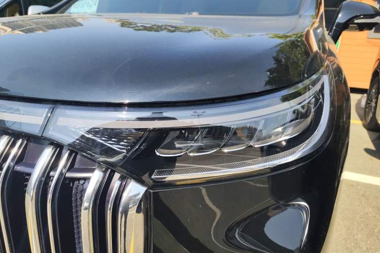 Used VOYAH Dream 2024 PHEV Extended-Range Premium Edition
