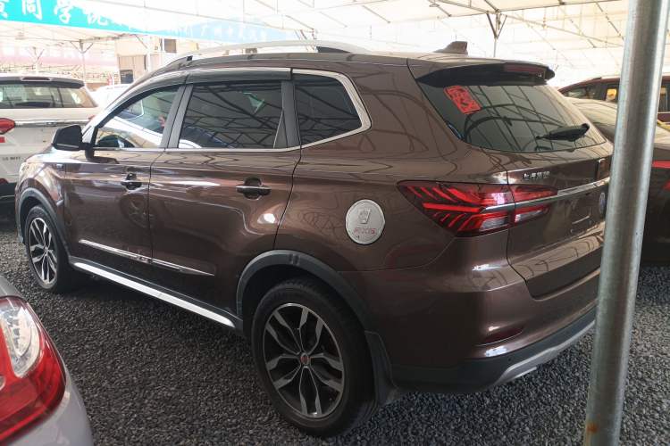 Used Roewe RX5 2016 20T Two-Wheel Drive Automatic Internet Smart Edition
