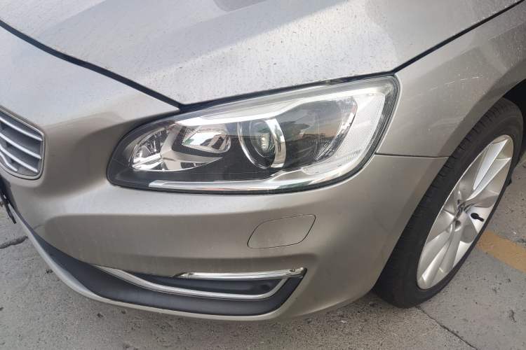 Used Volvo S60 2016 S60L T4 Zhiyuan Edition
