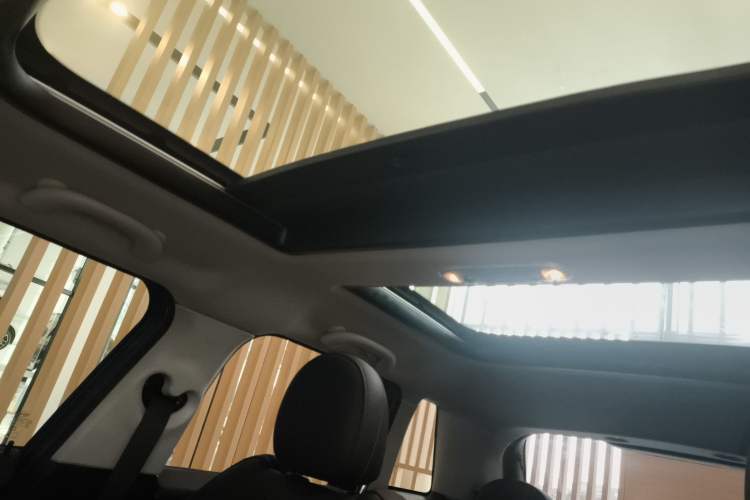 Used  MINI 2023 1.5T COOPER Artist Five-Door Edition