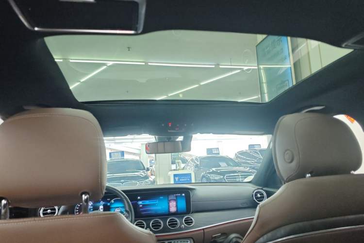 Used Mercedes-Benz E-Class New Energy 2022 Restyled E 350 e L Plug-in Hybrid Sports Sedan
