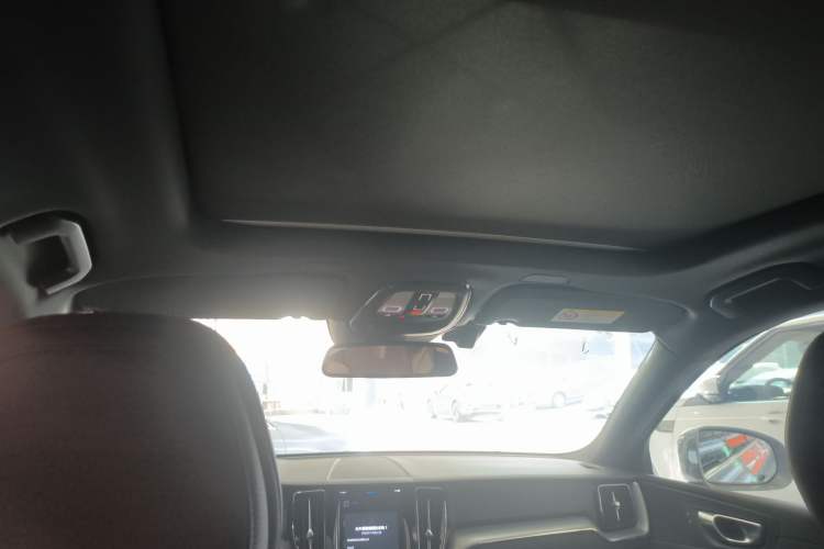 Used Volvo XC60 2024 B5 4x4 Smart Luxury Edition
