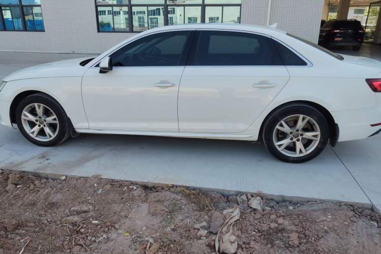 Used Audi A4L 2018 30th Anniversary Edition 40 TFSI Trendy Model
