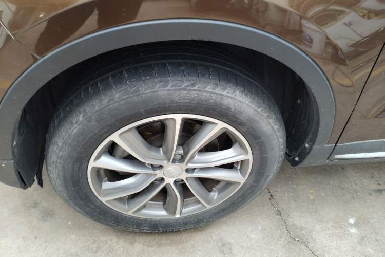 Used Geely Auto Emgrand X7 Sport 2018 1.8TD Automatic Two-Wheel Drive Smart Connect 4G Internet Edition
