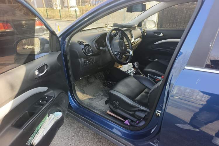 Used Kia kx1 Stonic 2021 1.4L CVT Fun Edition
