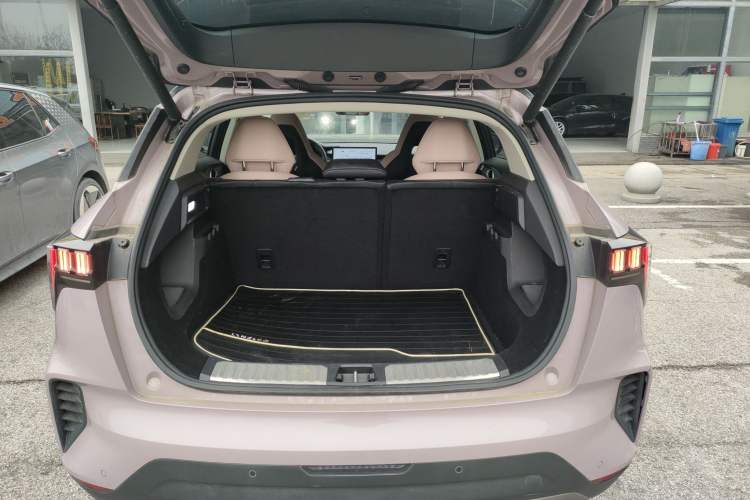 Used Lynk & Co 06 2023 Remix 1.5T Shero