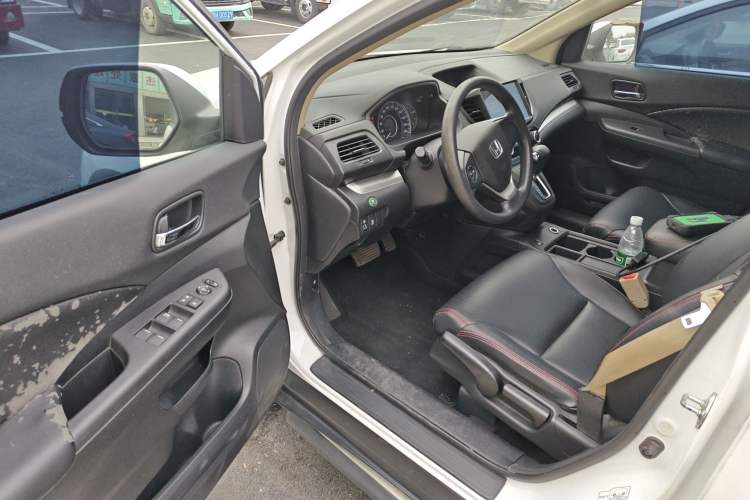 Used Honda CR-V 2016 2.0L Two-Wheel Drive Classic Edition