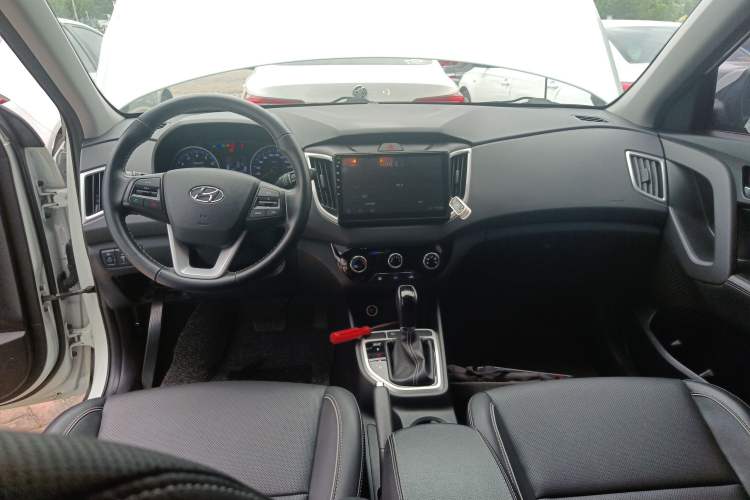 Used Hyundai ix25 2017 1.6L Automatic Smart Version
