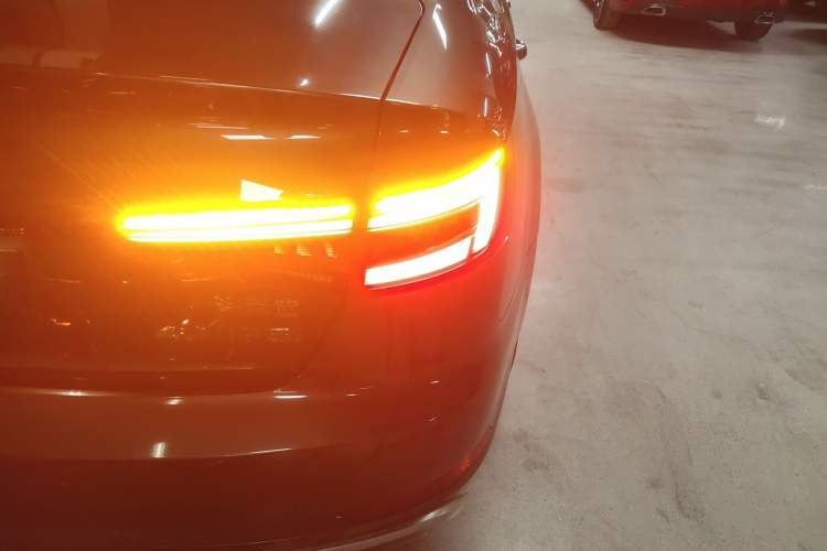 Used Audi A4L 2019 40 TFSI Fashion Version China V