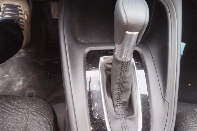 Used Honda Vezel 2023 1.5L CVT Elite Edition
