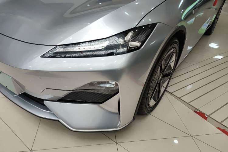 Used  SL03 2022 515 Pure Electric Version
