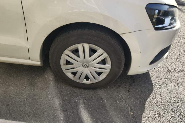 Used Volkswagen Polo 2016 1.4L Manual Fashion Model
