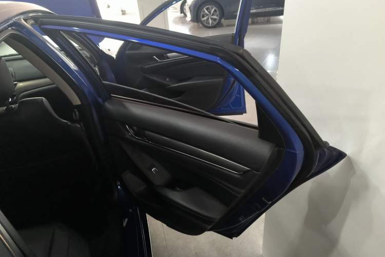 Used Honda Accord 2018 260TURBO Luxury Edition China V Emission Standard
