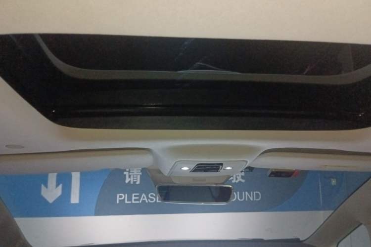 Used Denza D9 2022 EV 600 Four-Wheel Drive Flagship Model