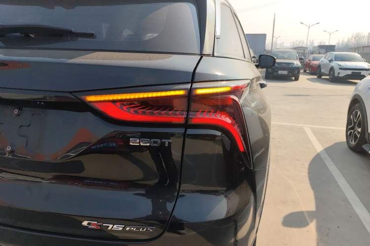 Used Changan CS75 PLUS 2022 Classic Edition 1.5T Automatic Pioneer Model
