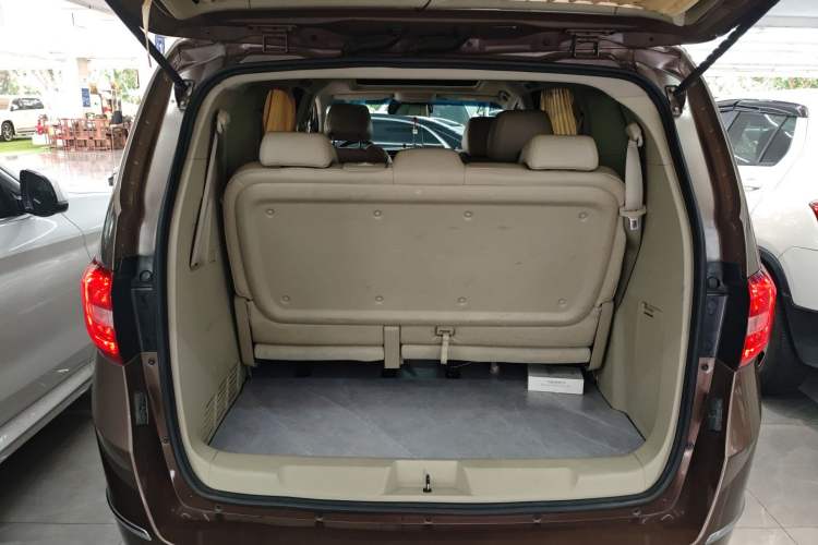 Used Buick GL8 2018 28T Luxury Model China VI Standard
