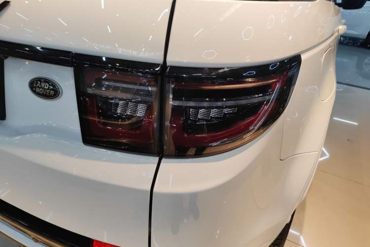 Used Land Rover Discovery Sport 2021 249 PS R-Dynamic SE Performance Tech Edition 5 Seats
