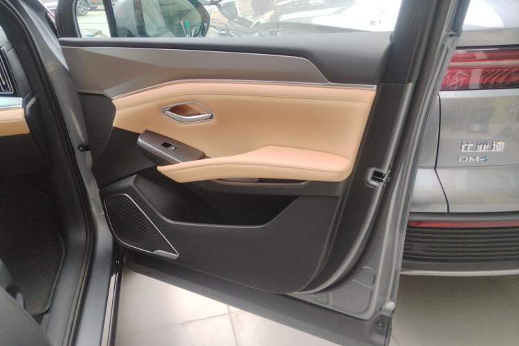 Used BYD Song L DM-i 2024 160 km Excellence Version
