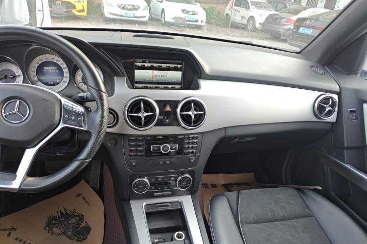 Used Mercedes-Benz GLK-Class 2015 GLK 300 4MATIC Fashion Edition Ultimate Version