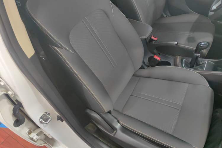 Used Changan Eado DT 2019 1.6L Manual Comfort Model China VI Standard