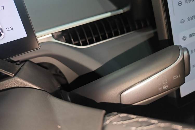 Used XPeng MONA M03 2024 620 with Ultra-Long Range
